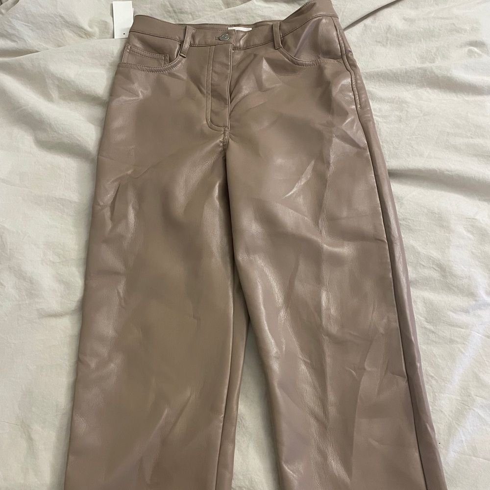 NWT Aritzia- Wilfred Melina Leather Cropped Pants - Picture 3 of 8